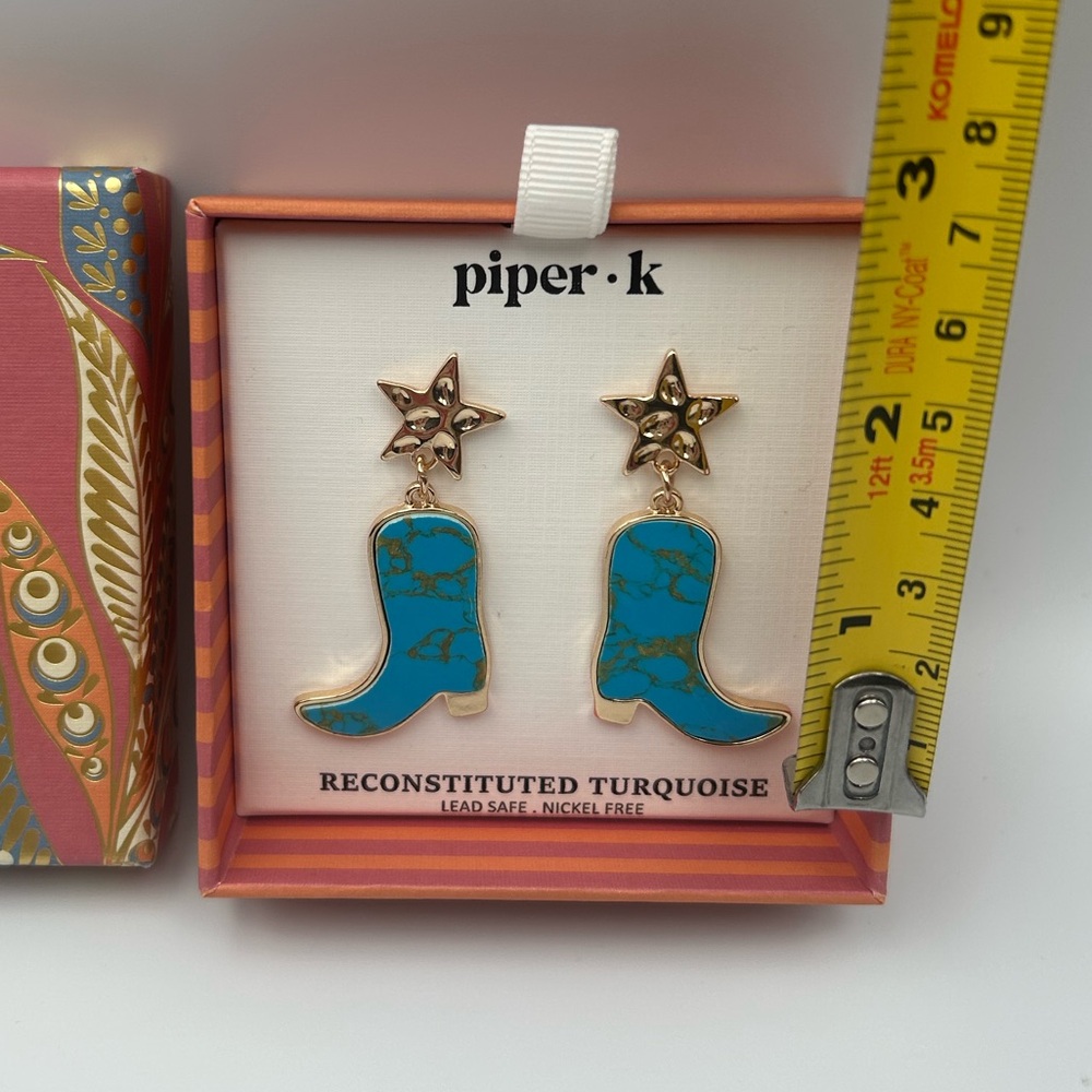 *New* Piper K Reconstituted Turquoise Cowboy Boot Dangle Earrings - Picture 8 of 8
